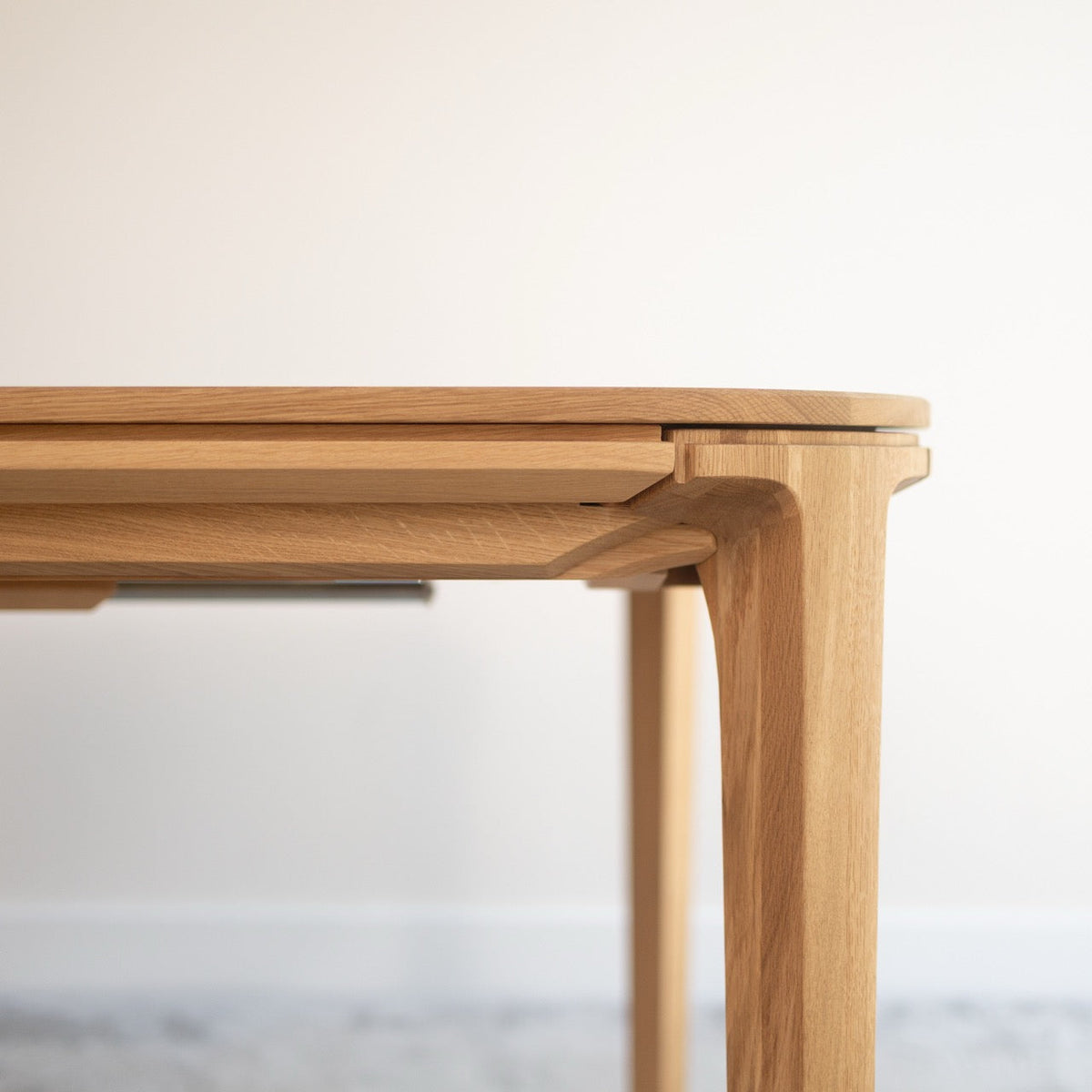 Mesa de comedor fija madera maciza de roble IKONA | VESKOR