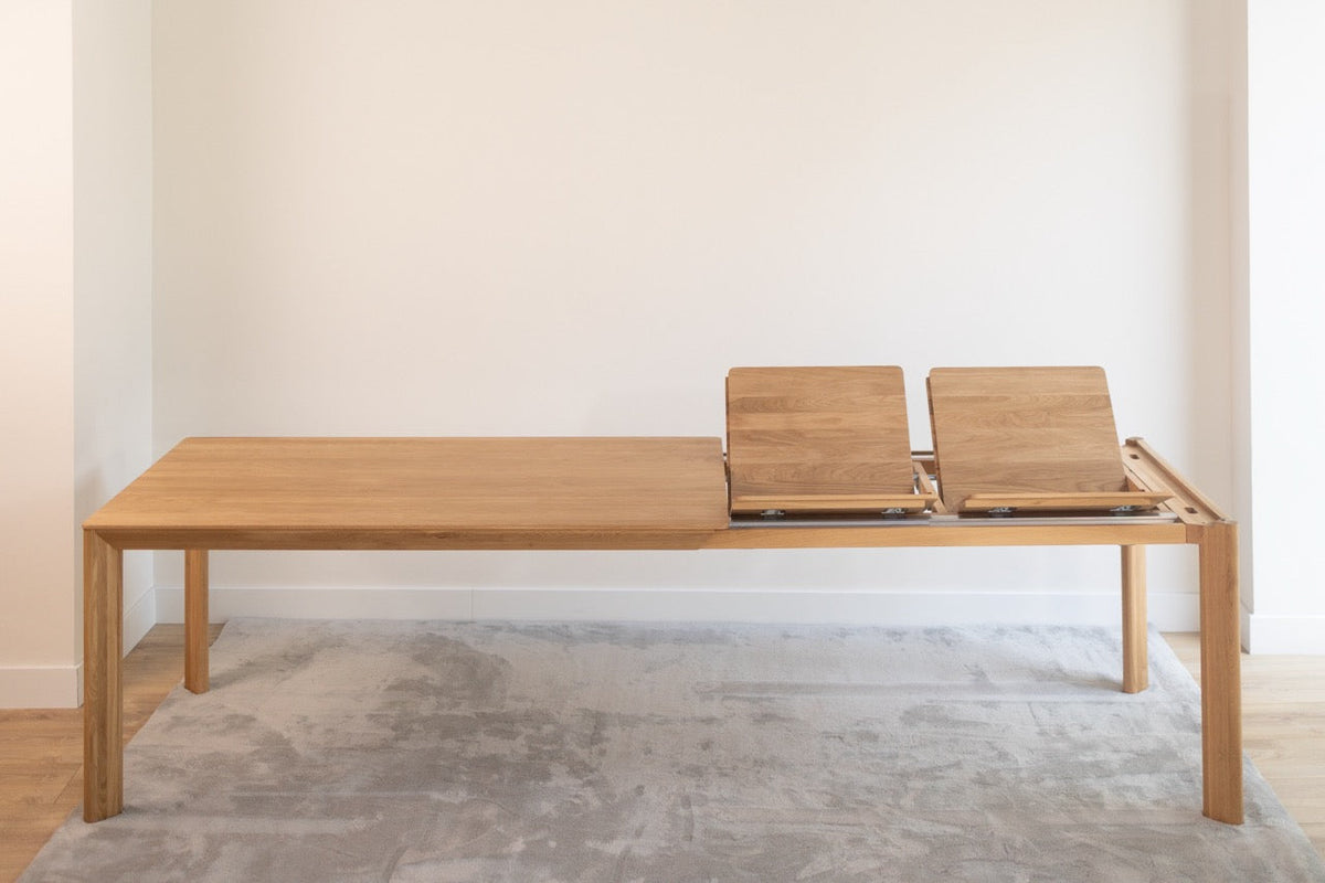 Dita solid oak extending dining table | VESKOR