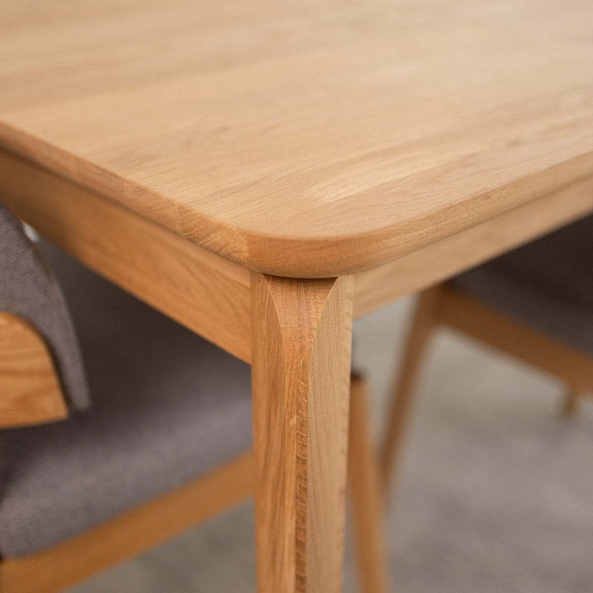 GOLF solid oak extendable dining table | VESKOR