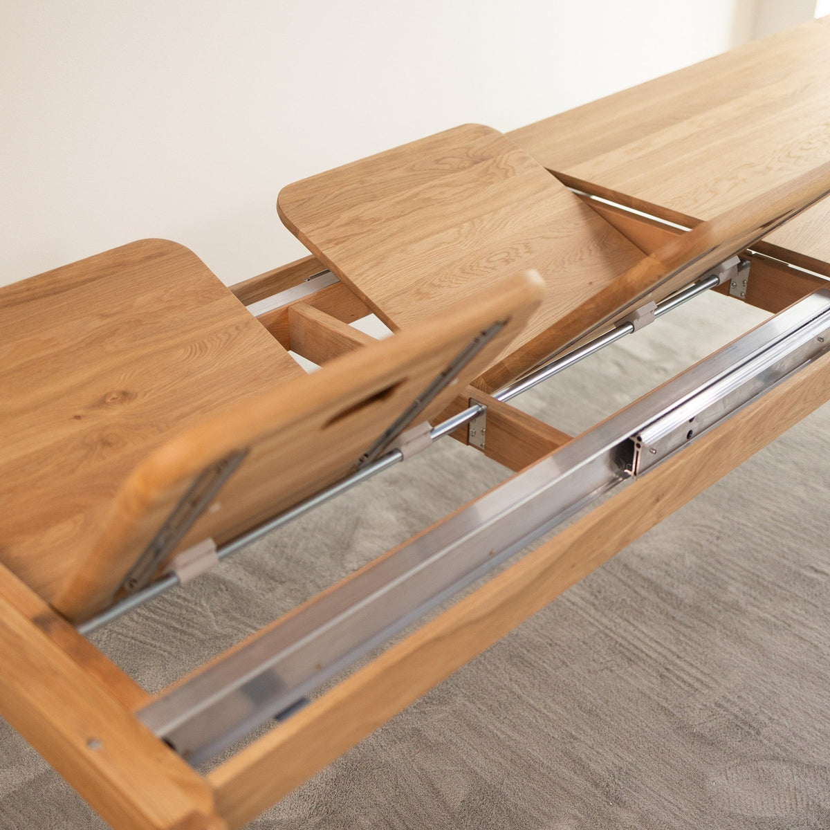 GOLF solid oak extendable dining table | VESKOR