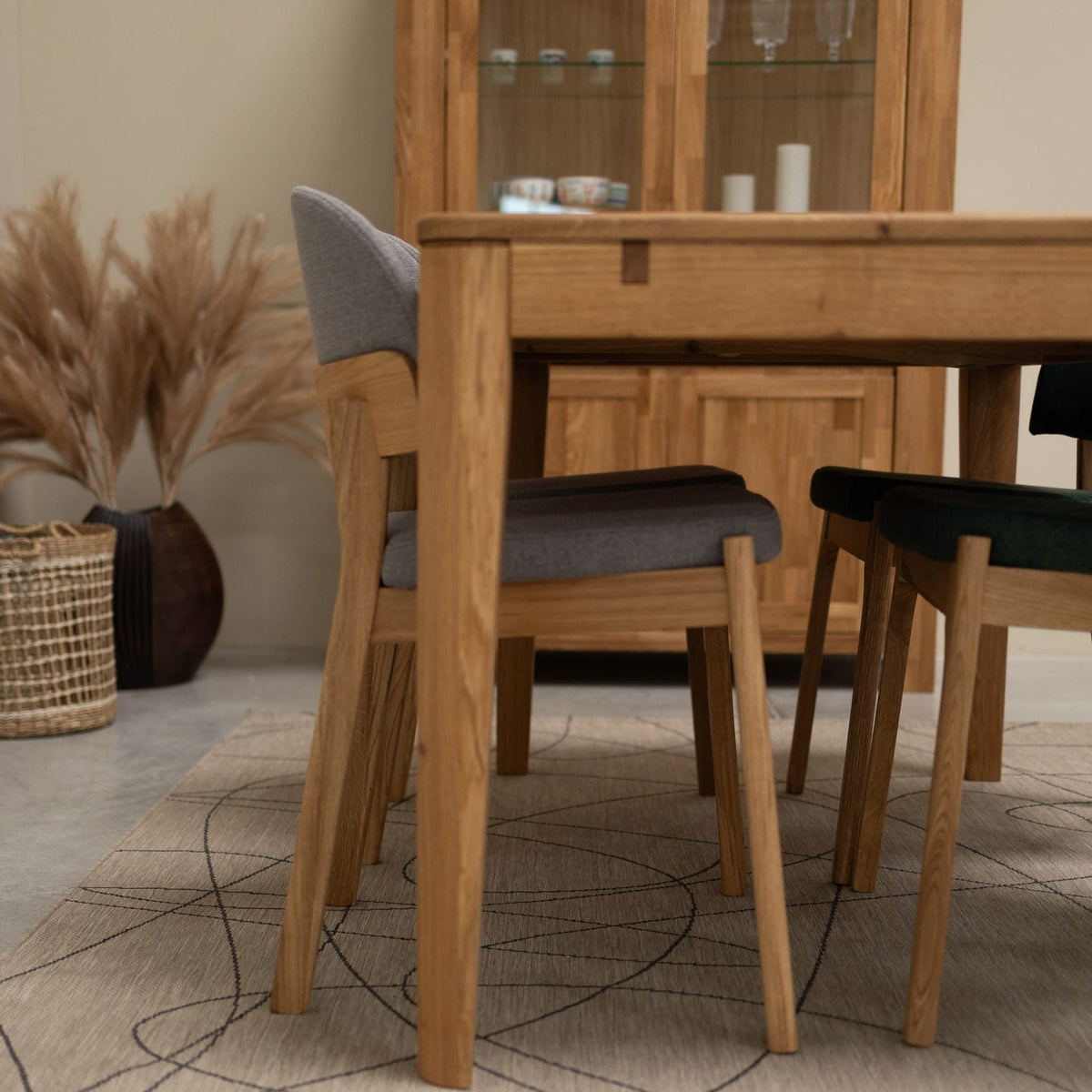 Pack de 2 o 4 sillas de madera maciza de roble Astrid | VESKOR