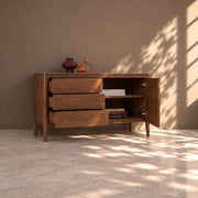 Aparador de madera maciza de Nogal Creativ 72 | VESKOR