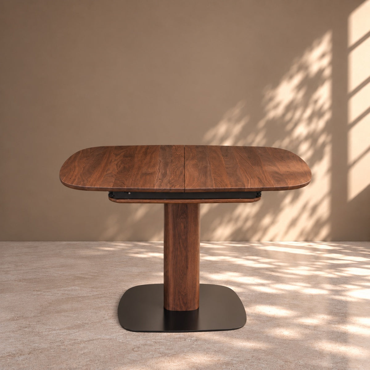 Mesa de comedor de madera maciza de Nogal extensible Luna | VESKOR